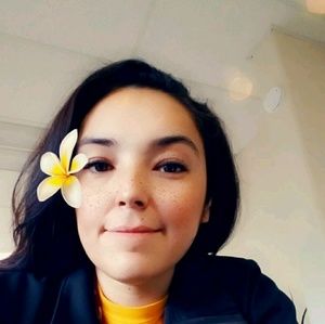 Meet your Posher, Leah